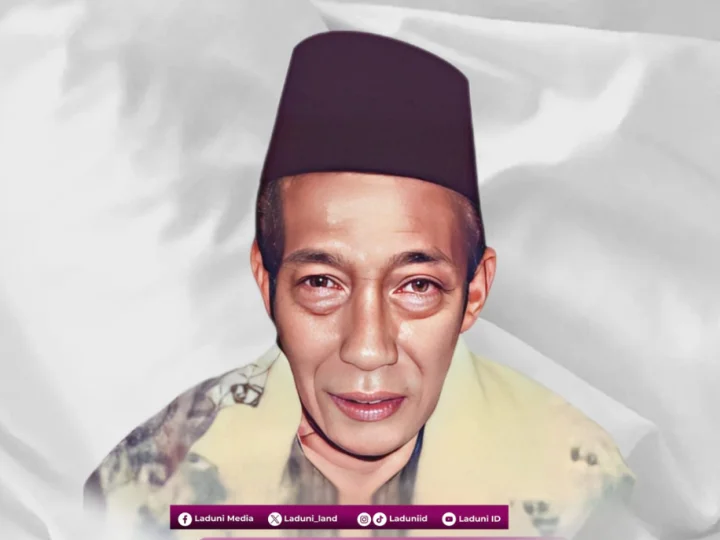 Biografi KH. Ahmad Syakir Ma'shum, Pengasuh Pesantren Al-Hidayat, Lasem
