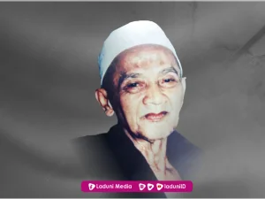 Biografi KH. M Mubassyir Mundzir