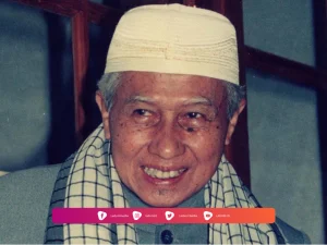 Biografi Syekh Ahmad Shohibulwafa Tajul Arifin (Abah Anom)