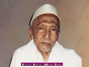 Biografi KH. Anwar Nur