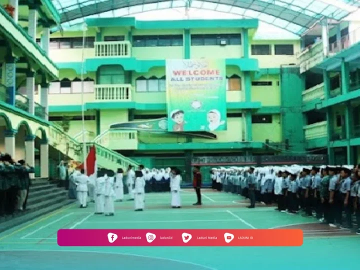 Pesantren Asshiddiqiyah Jakarta Barat