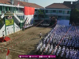 Pesantren Syaichona Moh. Cholil Bangkalan
