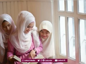Bolehkah Wanita Haid Mengajar dan Belajar Menggunakan Buku TPA?