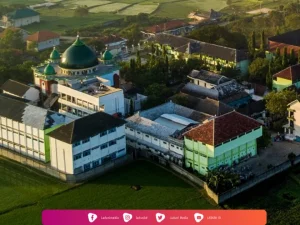 Pesantren Al-Hikam Bangkalan