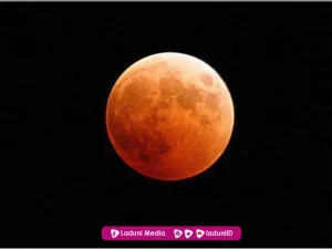 Gerhana Bulan Bukti Kebesaran Allah SWT