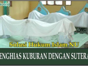 Menghias Kuburan dengan Sutera
