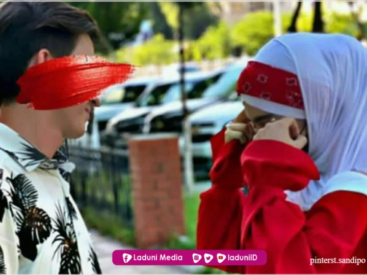 Hukum Lelaki Melihat Wajah dan Telapak Tangan Wanita Bukan Muhrim