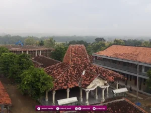 Pesantren Fadllul Wahid Grobogan