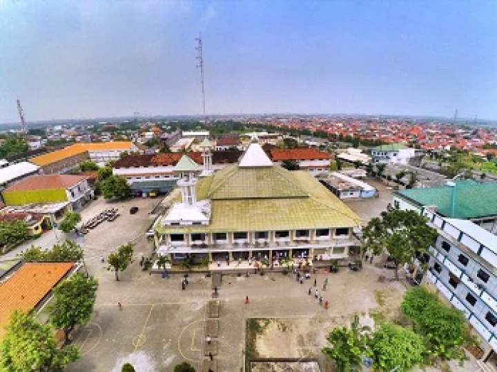 Pondok Pesantren Mambaus Sholihin Gresik