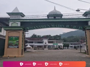 Pesantren Ma'dinul 'Ulum Tulungagung