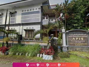 Pesantren APIS Sanan Gondang Blitar