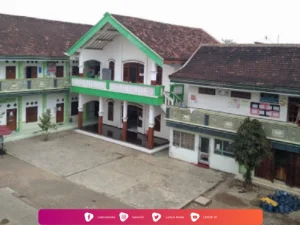 Pesantren Putri Al Fathimiyyah Bahrul Ulum Jombang