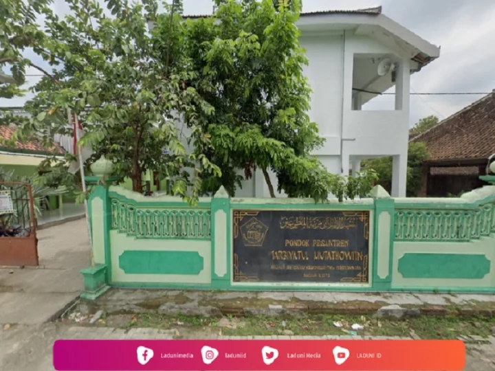 Pondok Pesantren Tarbiyatul Mutathowi'in Madiun