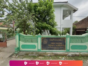 Pondok Pesantren Tarbiyatul Mutathowi'in Madiun