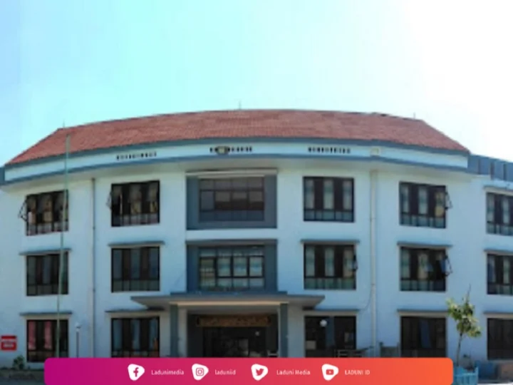 Pesantren Salafiyah Dawuhan Situbondo
