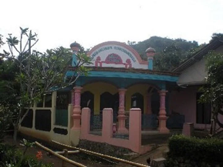 Pesantren Miftahul Huda Al-Mukhlasiyyah Tegal