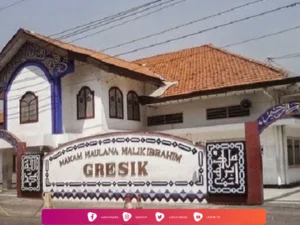 Ziarah di Makam Sunan Gresik, Pelopor Berdirinya Pesantren