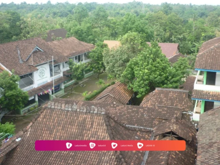 Pesantren Al-Haromain Mayong, Jepara