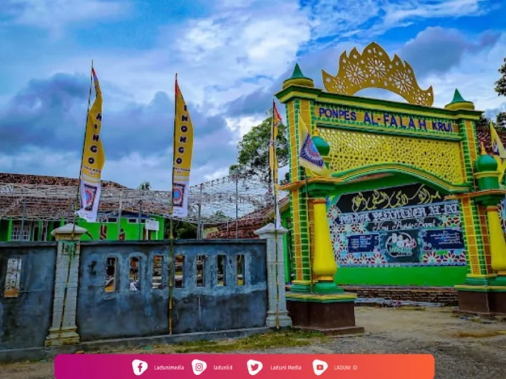 Pesantren Al-Falah Krui Lampung