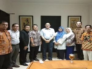 DPW ADPISI Jabodetabek Silaturahmi dengan Alwi Shihab