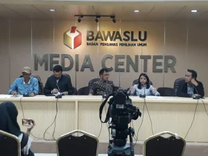 Melesetnya Lembaga Survey Preseden Buruk Bagi Demokrasi