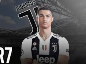 Resmi ke Juventus, Ronaldo Pecahkan Rekor Transfer