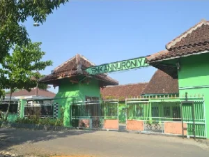 SMK Annuroniyah Sulang Rembang