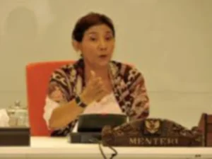 Menteri Susi: Tidak Boleh Ada Lagi Botol Plastik di Kegiatan Kementrian KKP
