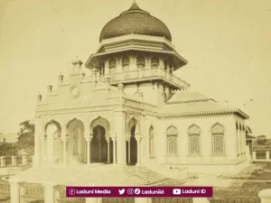 Dayah sebagai Sekolah bagi Masyarakat