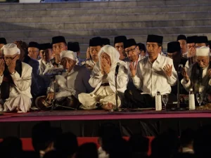 Sambut HUT RI ke 73, Ratusan Ulama - Kiai Zikir di Istana