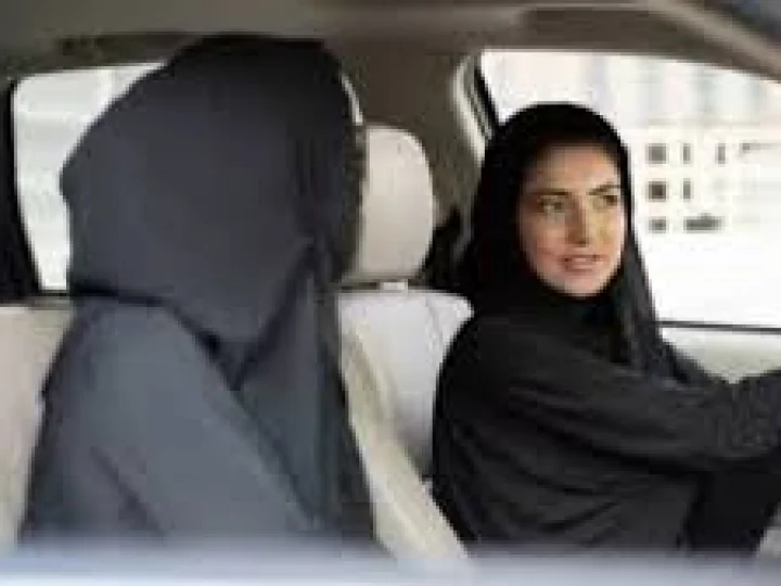 Kampanyekan Hak Mengemudi , Pemerintah Arab Saudi Tangkap Dua Aktivis Perempuan