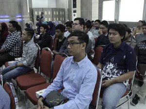 Aminullah Buka Seminar Beasiswa ke Luar Negeri di Balai Kota
