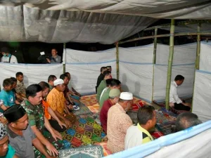 Testimoni Bacaan Jokowi ketika Jadi Imam Shalat Maghrib oleh TG Bajang