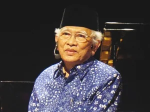 Gus Mus Ingatkan Agar Jangan Berlebih Lebihan dalam Segala Hal