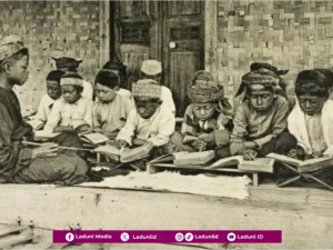 Strategi Pembangunan Peradaban Berlandaskan Kajian Tafsir Surat At-Taubah Ayat 122