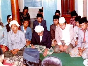 Belajar Dari Kesabaran Mbah Arwani