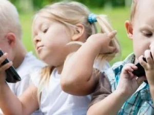 Fisip UI Ajak Anak Bermain, Mencegah Kecanduan Penggunaan Gadget