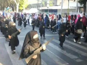Polisi Tak Lanjutkan Penyelidikan Pawai TK Bercadar dan 'Bersenjata'