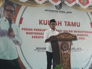 Menaker Hanif: Mahasiswa Pesantren di Era Teknologi Perlu Inovasi dan Kreatifitas