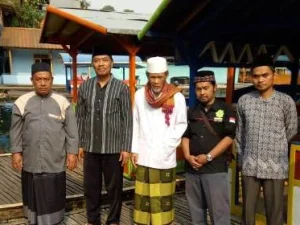 Kiai Endang Bentuk Pengurus MWCNU Cigombong di Danau Lido