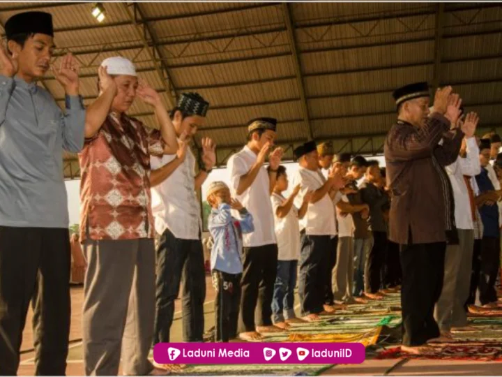 Gerakan yang Membatalkan Shalat Menurut Para Ulama Madzhab