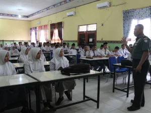 Dandim 0108 Berikan Motivasi Kepada Pelajar