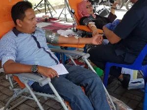 ADO Bersama PMI Gelar Donor Darah di KKR Aceh