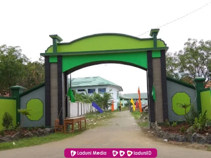 Pesantren Hidayatuttholibiin Indramayu
