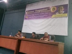 Seminar SAA IAIN Pontianak, Kesbangpol Paparkan Potret Terkini Keragaman di Kalbar