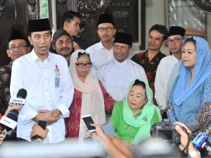 Presiden Jokowi Berkunjung ke Rumah Ibu Sinta Nuriyah Wahid 