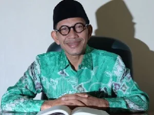 Robikin Emhas:  Predikat  Ulama adalah Status Sosial, bukan Jabatan Politik atau Gelar Akademik