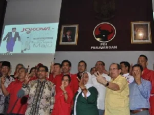 Berikut Daftar Kepala Daerah Jatim Gabung Timses Jokowi - Kyai Ma'ruf