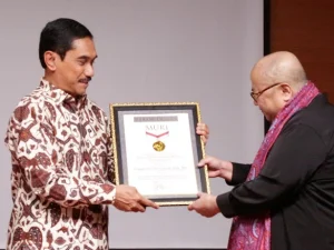 Laksanakan Soft Aproach Penanggulanan Terorisme, Kepala BNPT Raih Rekor MURI