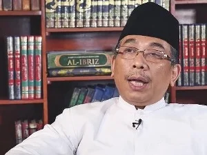 KH. Yahya Cholil Staquf: Dalam Kontestasi Pilpres Seorang Murid Pasti akan Dukung Guru atau Kiainya